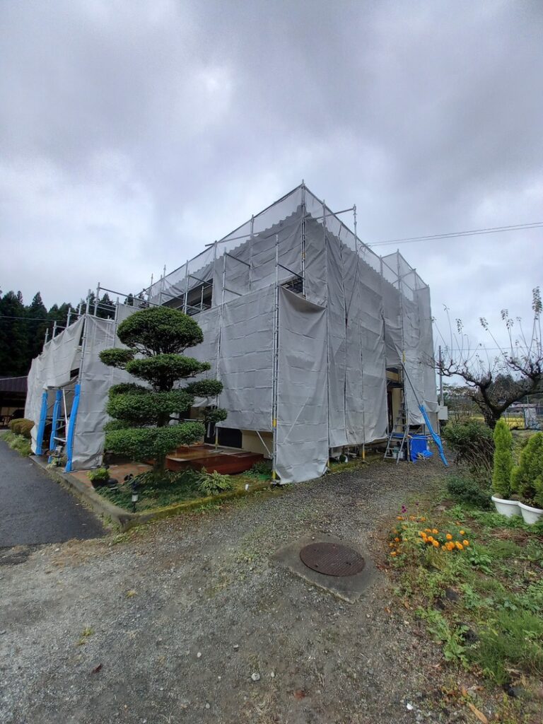 施工中