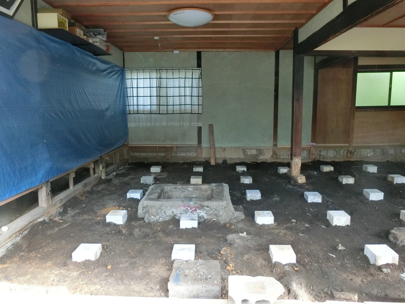施工中